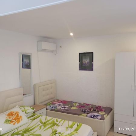 Durres Beach Rooms エクステリア 写真