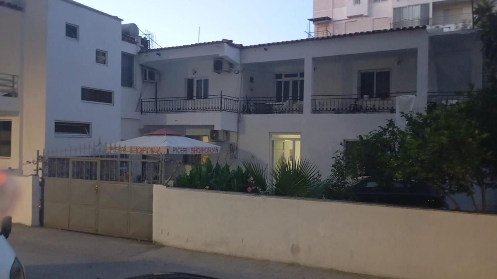 Durres Beach Rooms エクステリア 写真